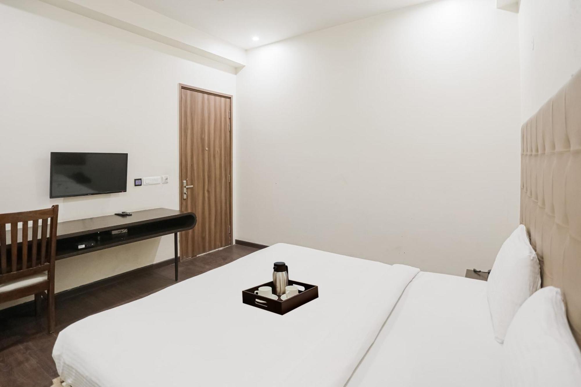 Townhouse The Amv Hotel Gurgáon Kültér fotó